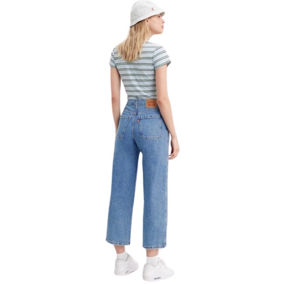 Levi’s Mile High Wide Leg Women’s Jean in FYI Light Wash - Picture 11 of 13